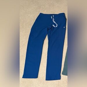 Figs brand scrub pants  - yola skinny pant